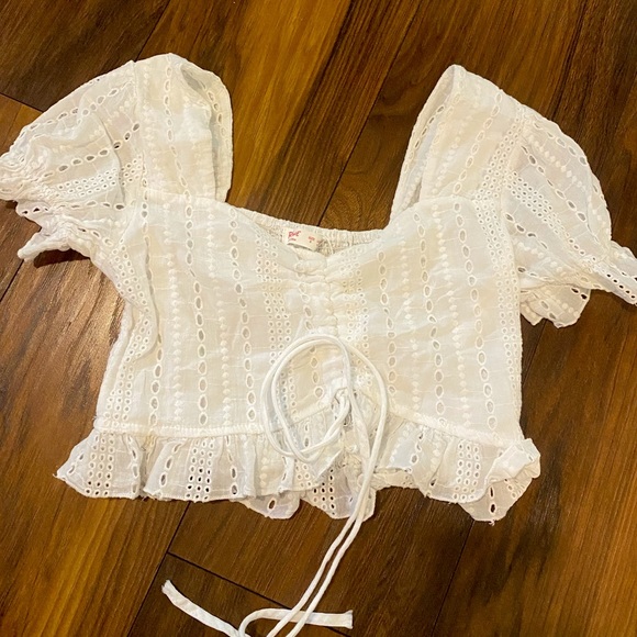 CUTE SUMMER TOP - Picture 1 of 2